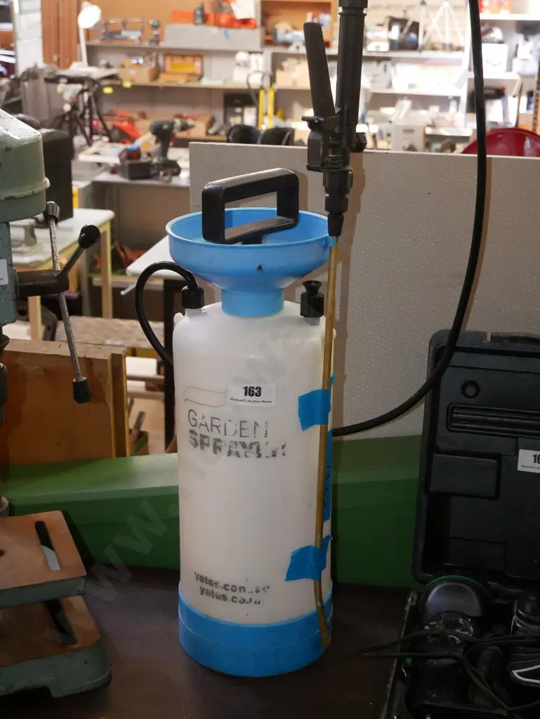 garden sprayer Image 1++