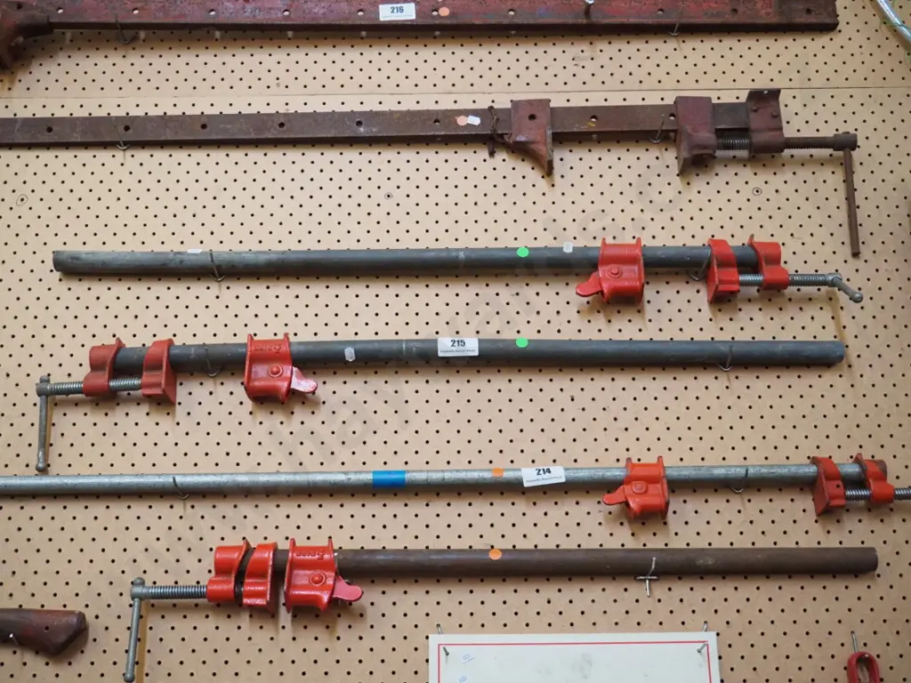 2x pipe clamps - green dots Image 1++
