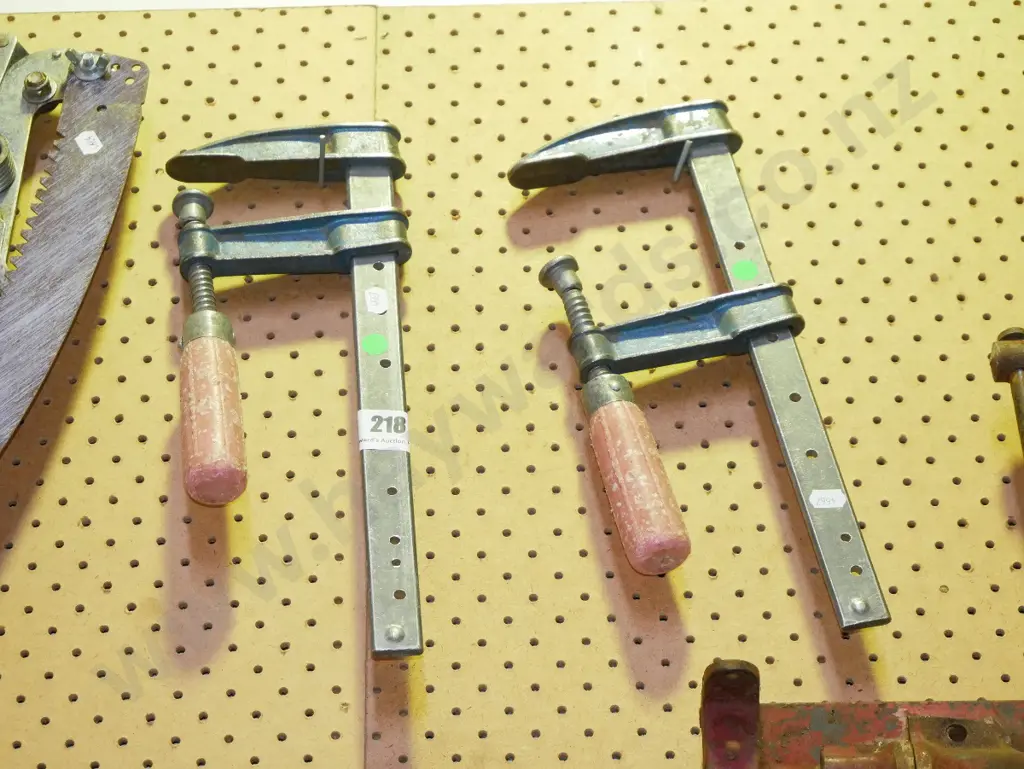 2x F clamps - green dots Image 1++