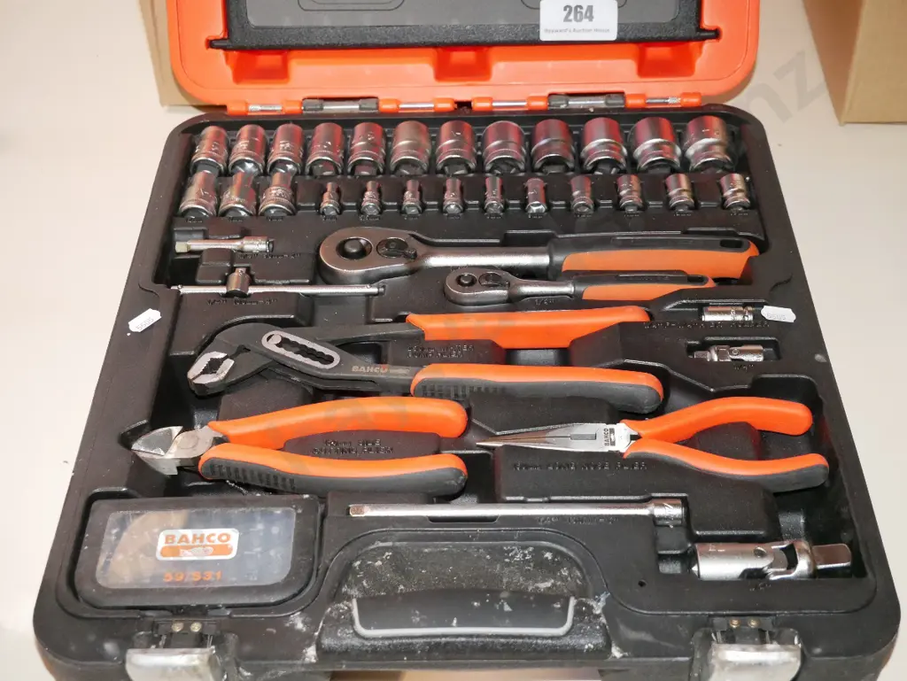 complete Bahco combined socket and spanner set Image 1++