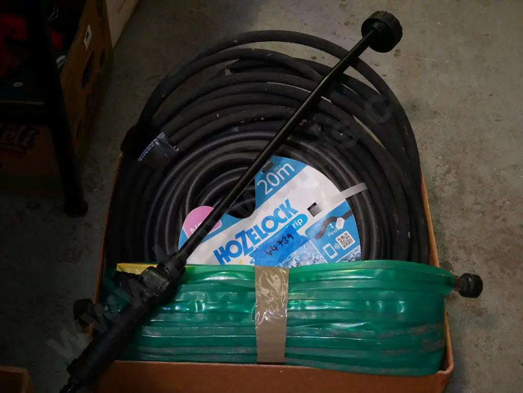box; soaker hoses Image 1++
