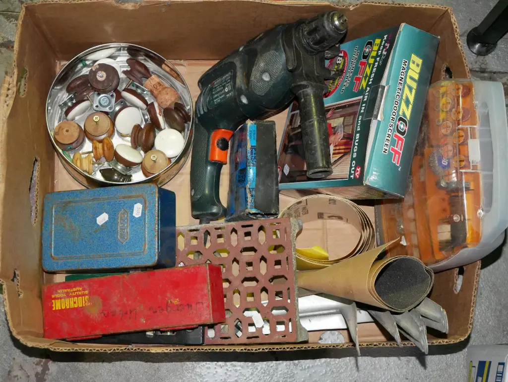 box; shelf brackets,part socket sets, rotary accessories etc Image 1++