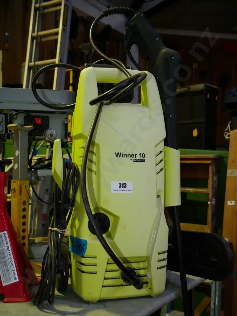 Karcher pressure washer Image 1++