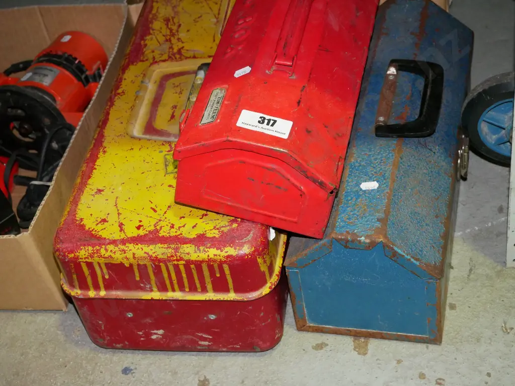 3x metal tool boxes Image 1++