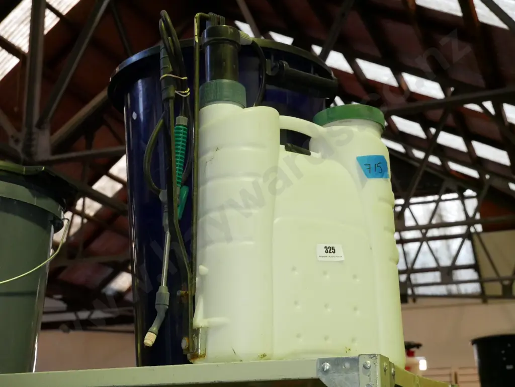 garden sprayer Image 1++