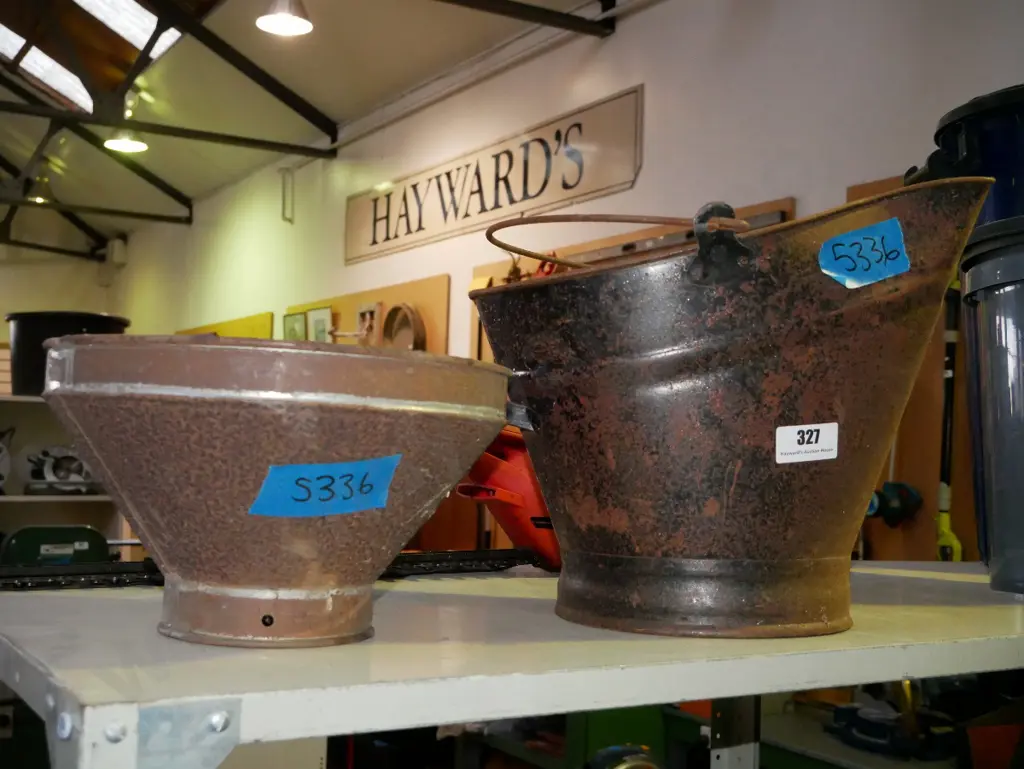 rusty coal scuttle, fine mesh sieve Image 1++