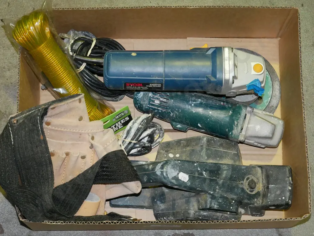 box; angle grinders, electric planer etc Image 1++