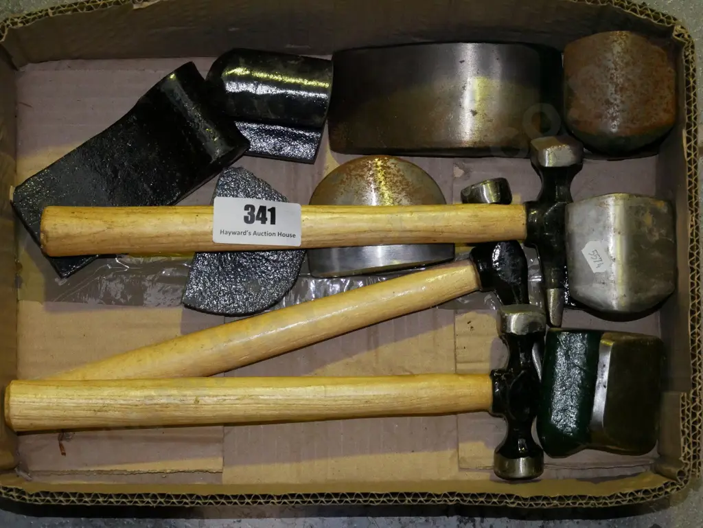 box; panel beaters tools Image 1++
