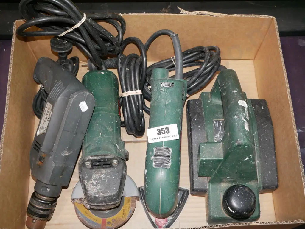 box; electric planer, detail sander, angle grinder, drill Image 1++