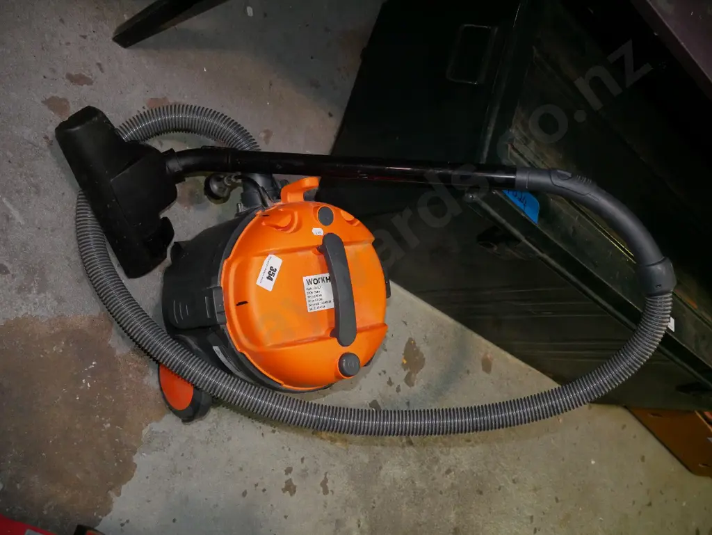 Work Hero vacuum cleaner Image 1++