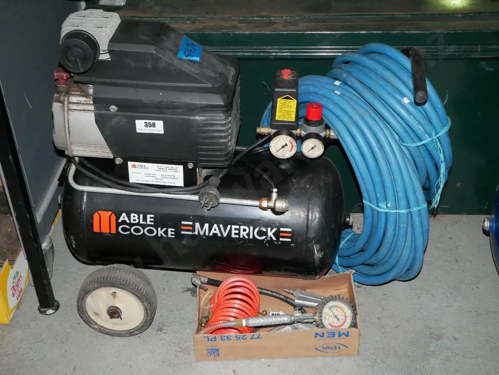 Able Cook air compressor with hoses and accessories Image 1++