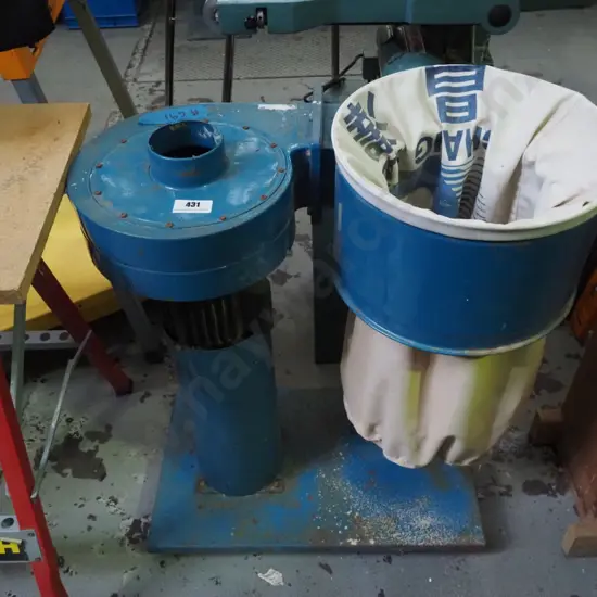 dust extractor