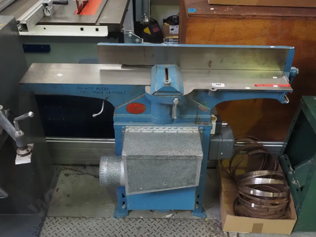 Tanner buzzer/thicknesser W-170 needs to be wired in by electrician Image 1++