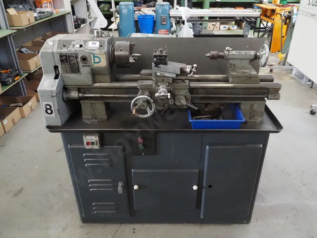 Boxford metal workers lathe on stand with accessories Image 1++