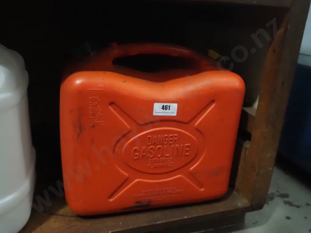 22L petrol container Image 1++