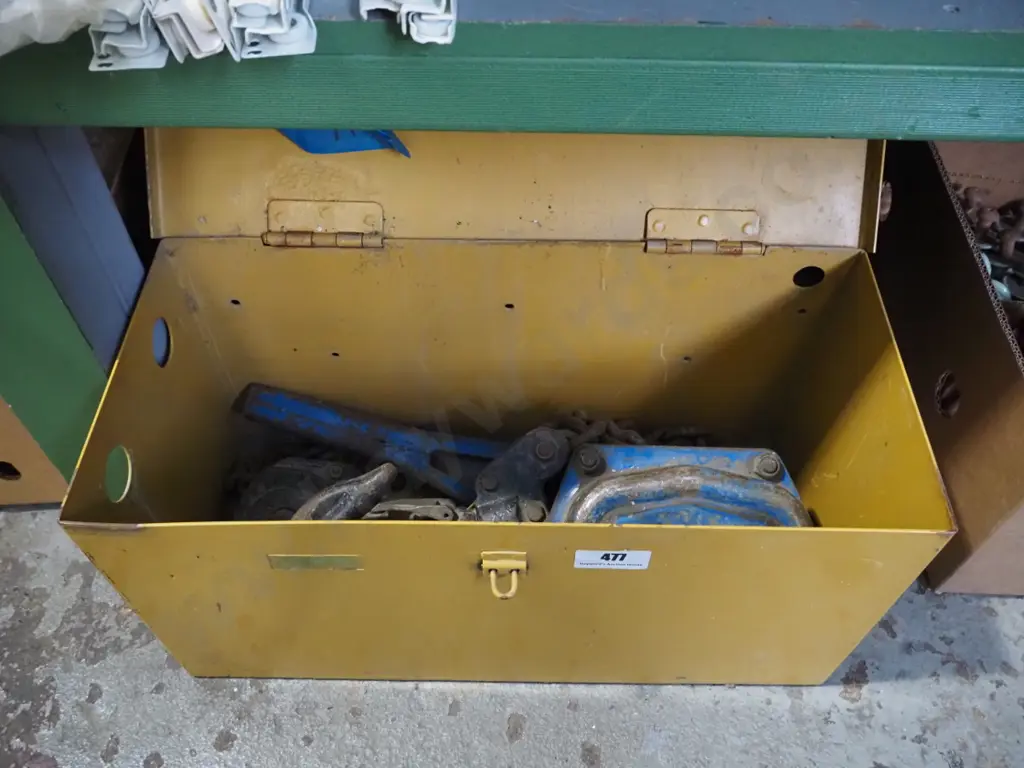 heavy duty endless chain in steel crate Image 1++