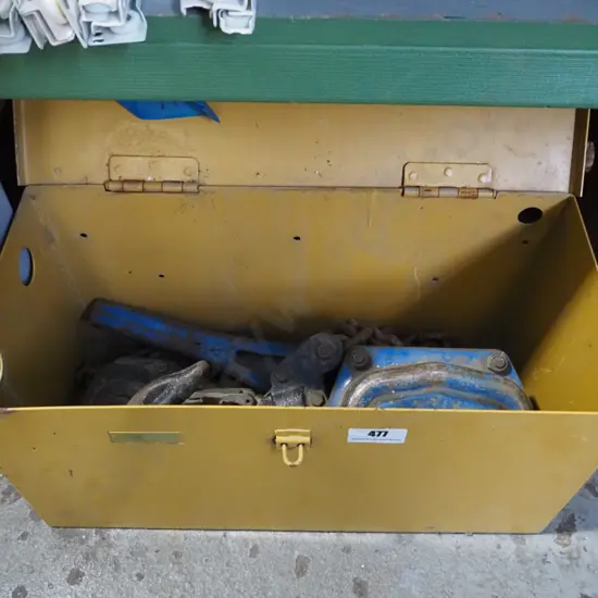 heavy duty endless chain in steel crate