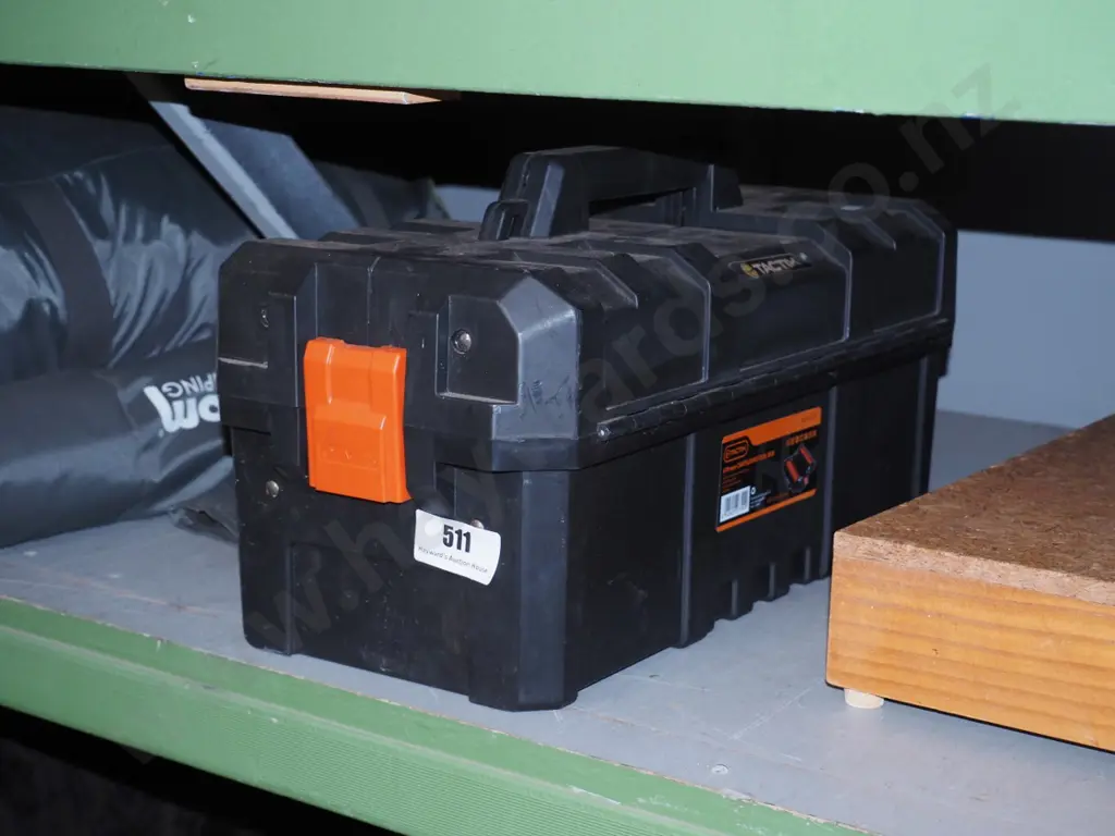 plastic tool box Image 1++