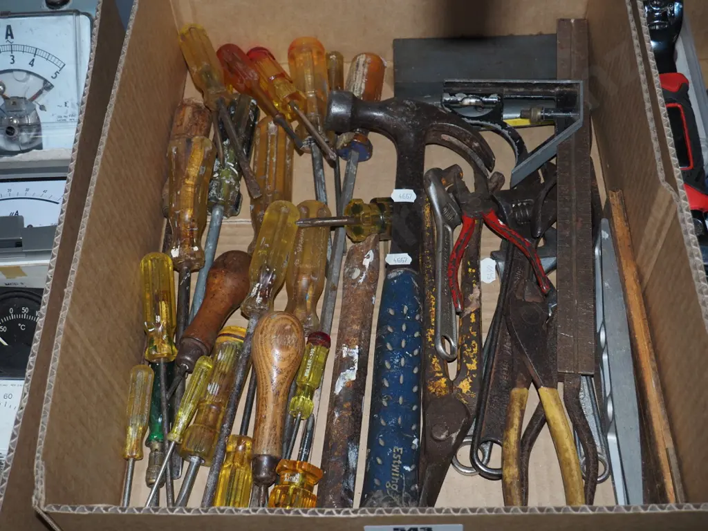 box; hammer, sharpening stone, screwdrivers etc Image 1++