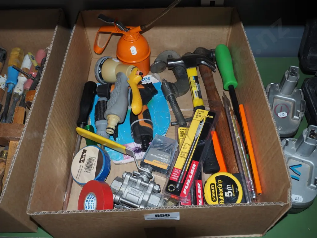 box; hammers, tape measure, oiler etc Image 1++