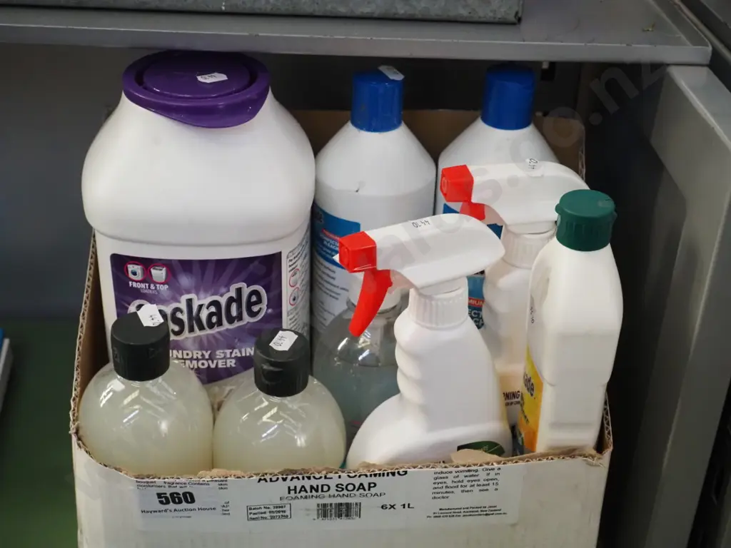 box of cleaning products Image 1++