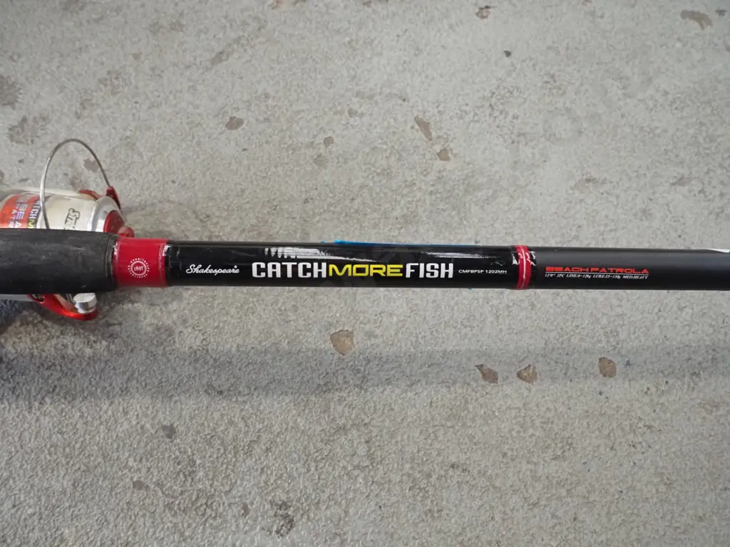surf caster rod and reel Image 1++