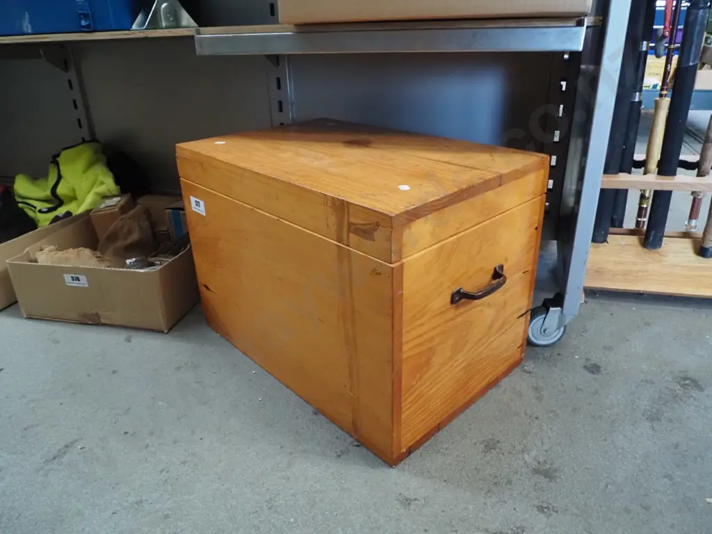 wooden chest Image 1++