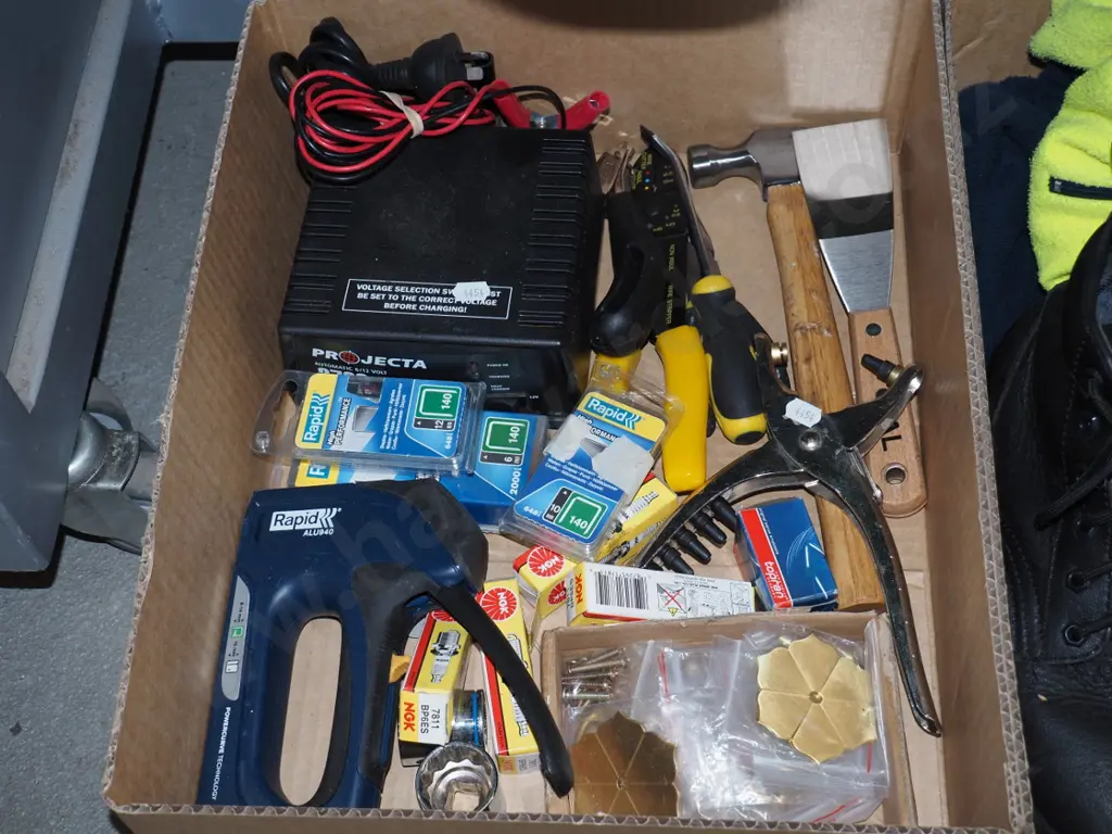 box; staple gun, battery charger, hammer etc Image 1++