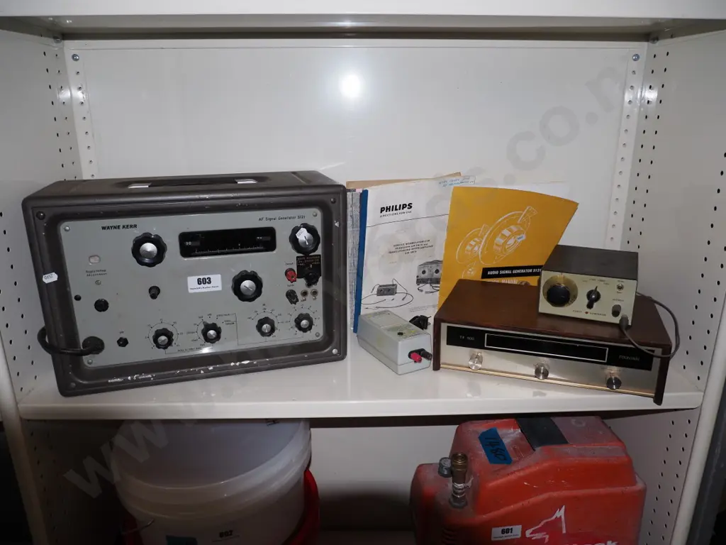 Wayne Kerr signal generator, oscillator, wobbulator Image 1++
