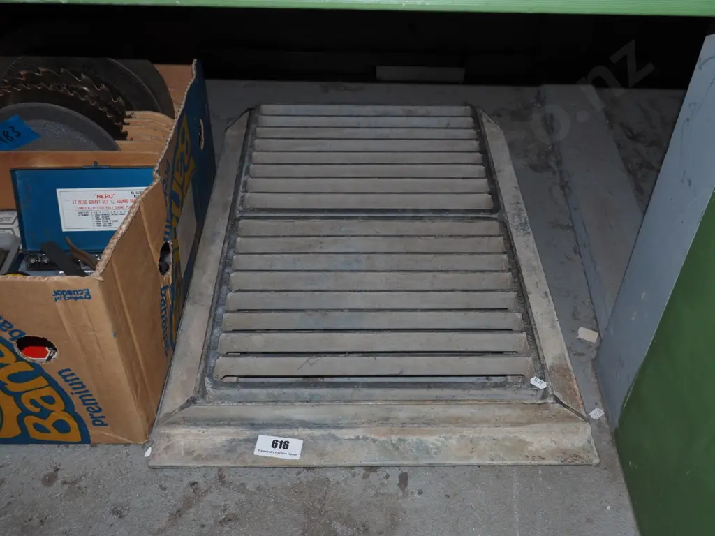 heavy duty drainage grate H-660 W-470 Image 1++