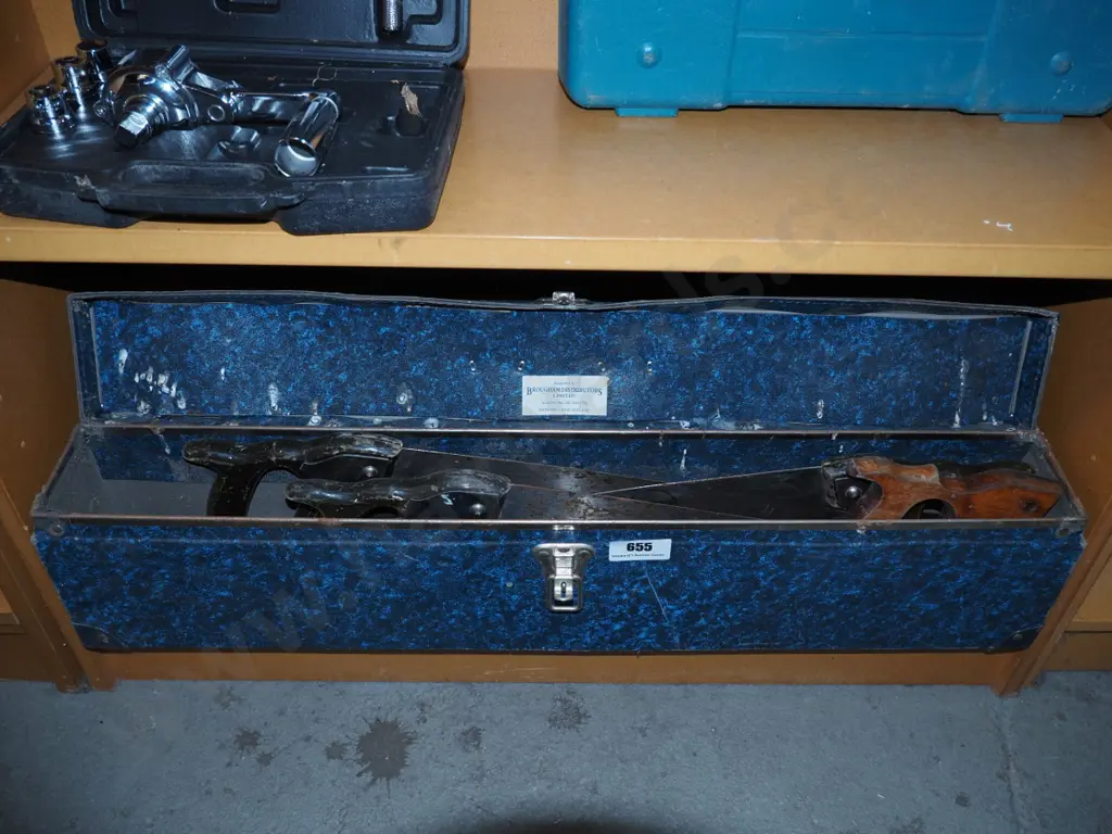 hand saws, carry box Image 1++