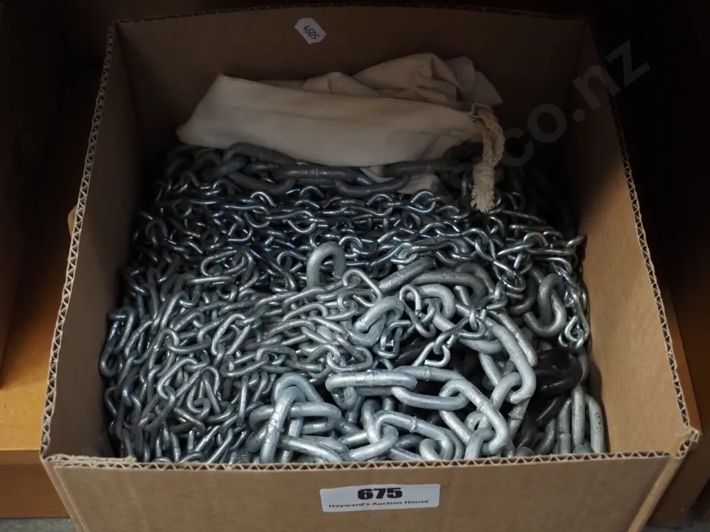 box of chains Image 1++