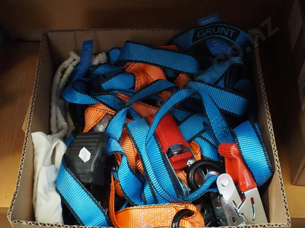box of load strops Image 1++
