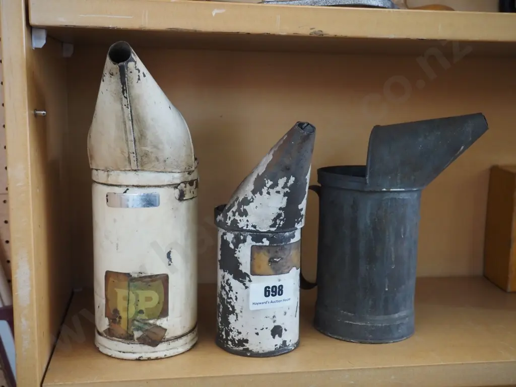 3x vintage oil pourers Image 1++