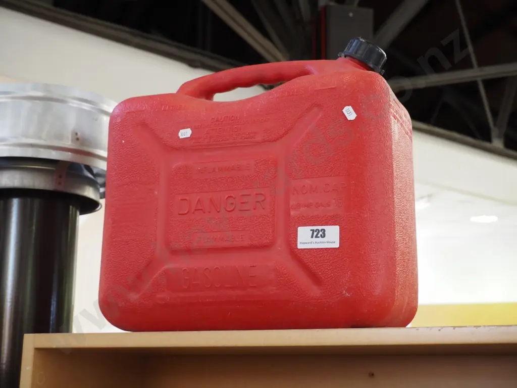 20L petrol container Image 1++