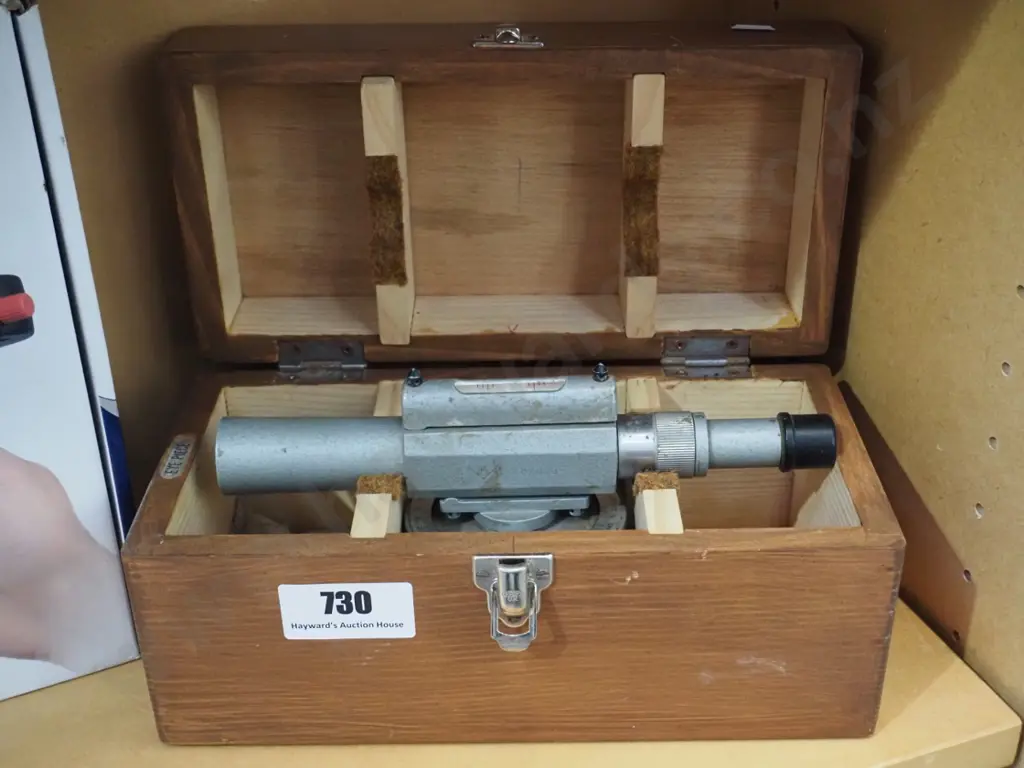 box; theodolite Image 1++