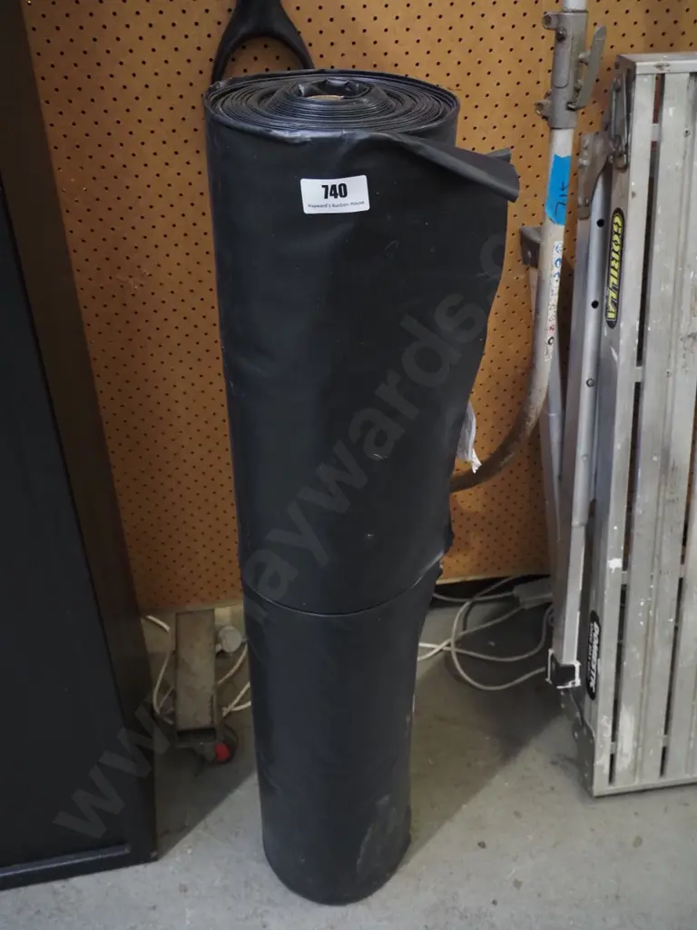 roll of building and agricultural plastic Image 1++