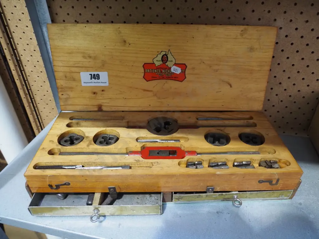 wood cased tap and die set Image 1++