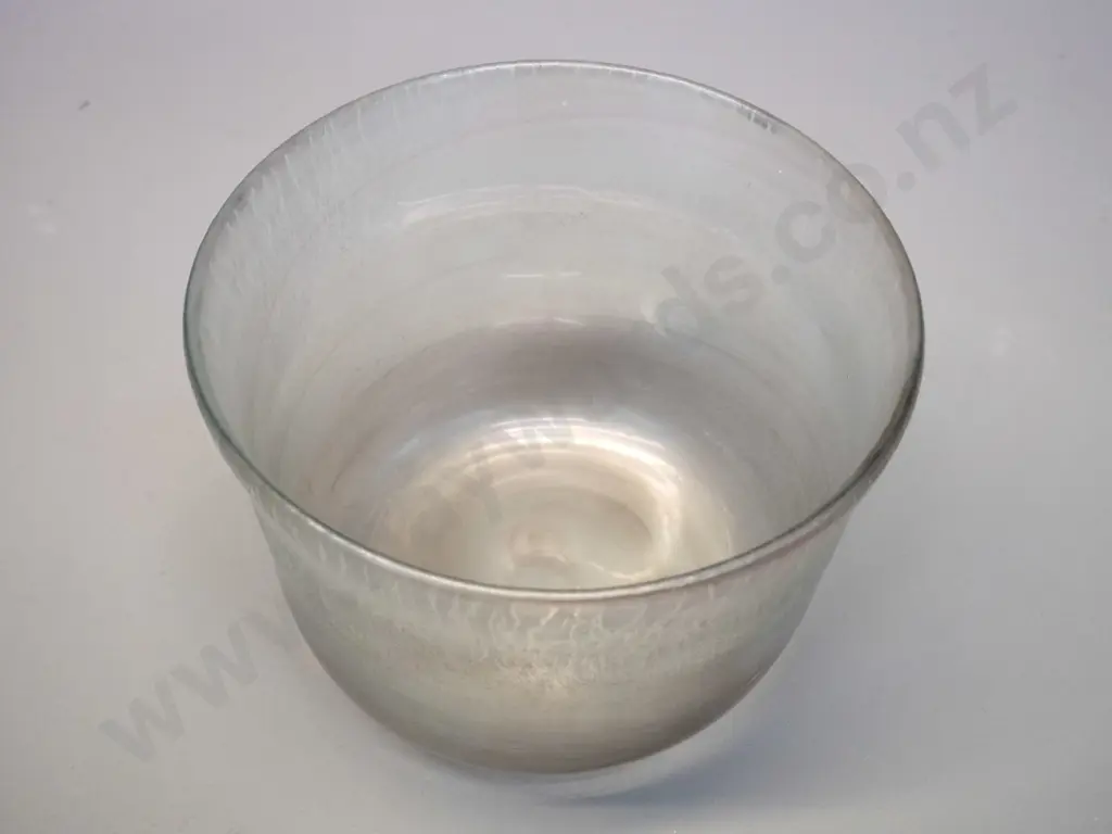 Peter Viesnik - studio art glass bowl H-125 Diam- 170 Image 1++