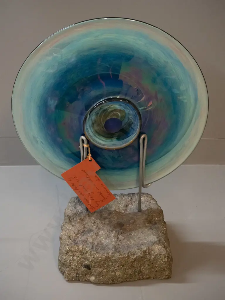 Gerry Reilly 1995 - studio art glass platter mounted on West Coast greywacke base Total H-510 W-385 Image 1++