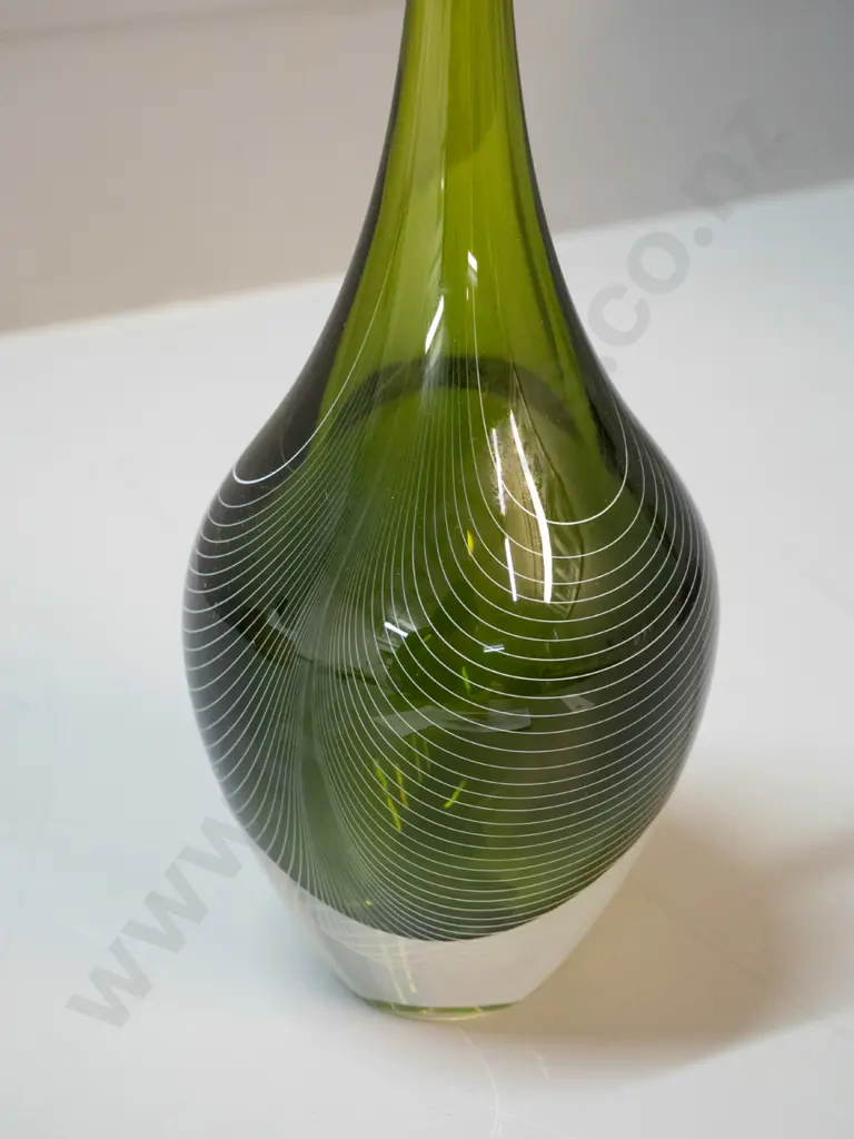Katie Brown - hot glass - Essence H-400 Image 1++