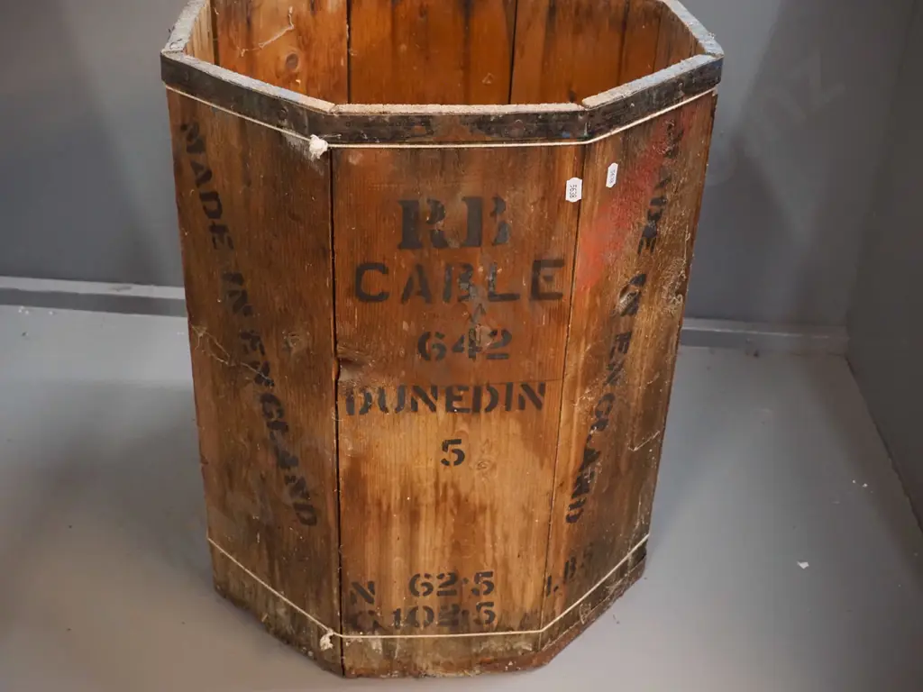 large glass carboy H-520 D-350 in wooden shipping barrel marked RB Cable Dunedin / Made in England - borer, corrosion, Image 1++