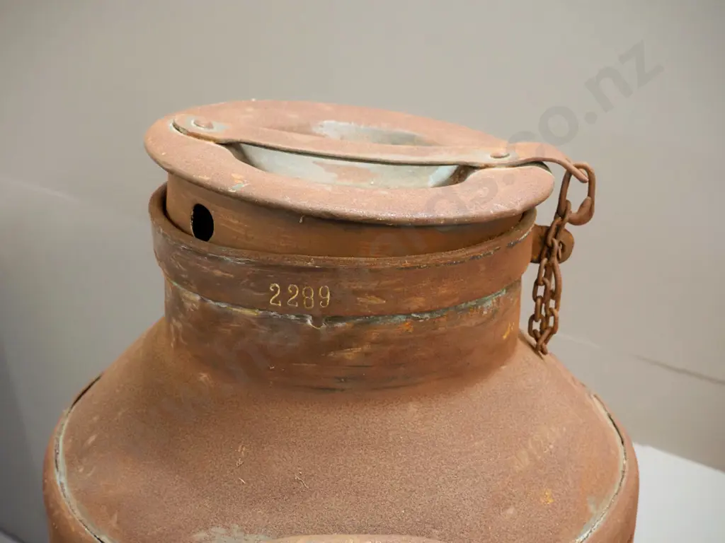 large vintage copper milk can with Glaxo Chivilcoy plaque - surface oxidisation, lid wedged into place. H-480 D-380 Image 1++