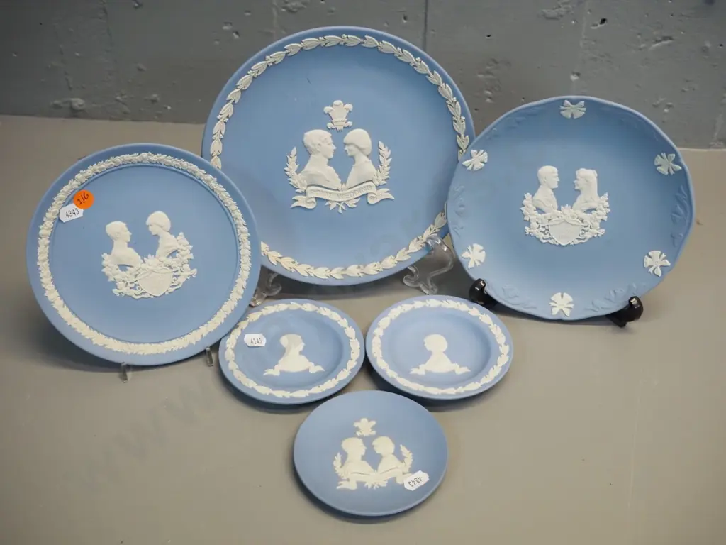 Wedgwood royal wedding jasperware items - 5 Charlies & Di, largest is D-210 and one Andrew & Fergie Image 1++