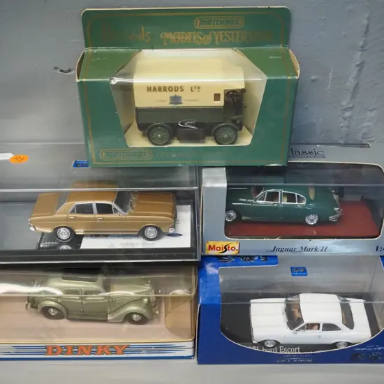 5 die-cast model vehicles in original boxes - Dinky, Maisto, Matchbox, Mini Champs. & Classic Carlectable Ford Falcon XR