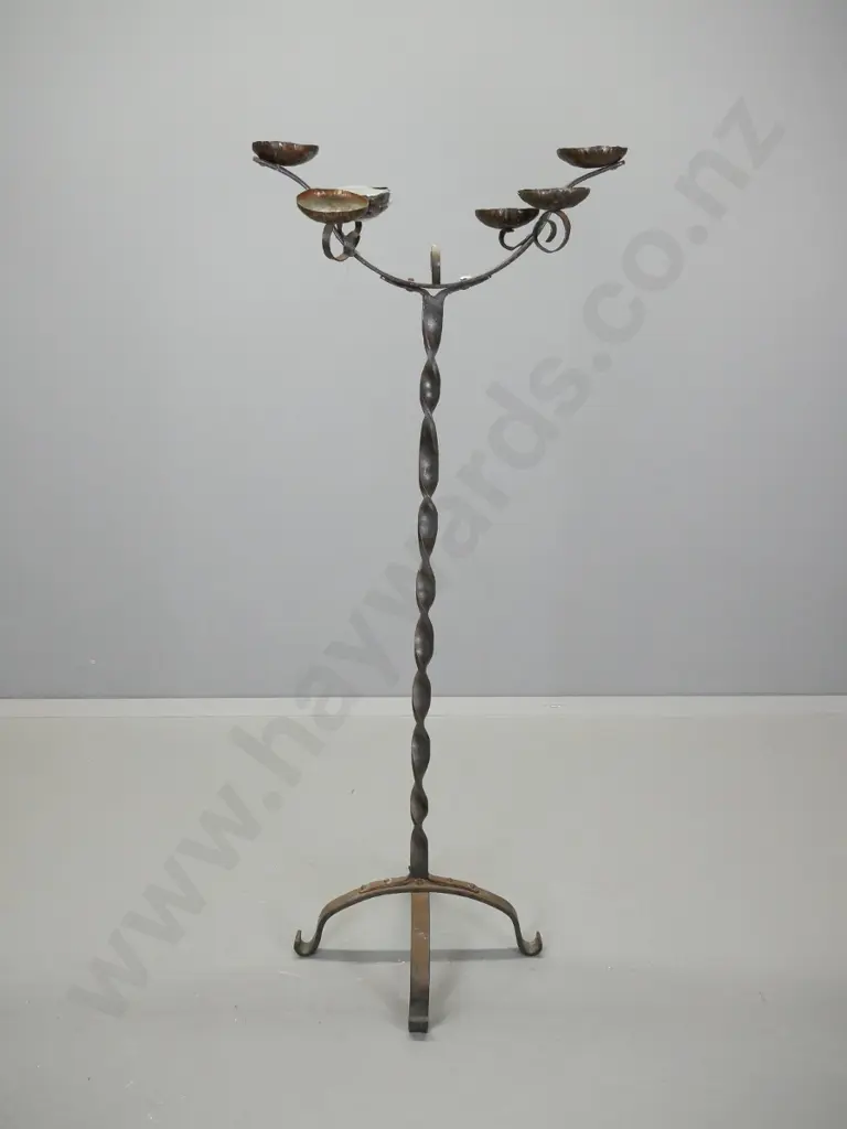 floor-standing wrought iron candle holder - 7 sconces, one has broken off, one pair loose. H-1400 Image 1++
