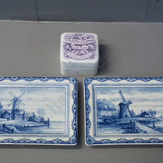 2 small Delft plates or wall plaques W-125 L-150 and a Violette de Parme toothpaste pot with