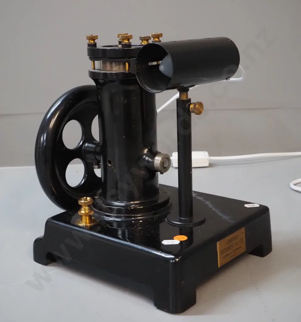 Cambridge Instrument Co. Ltd. England "cloud chamber" laboratory device with light H270 W240 D200 Image 1++