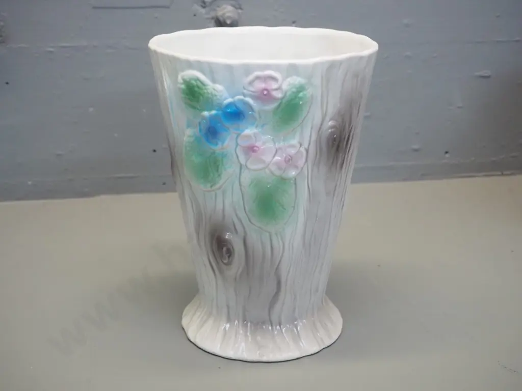 Crown Lynn No. 546 hand painted tree bark and floral motif vase - various small flecks H-220 D-160 Image 1++