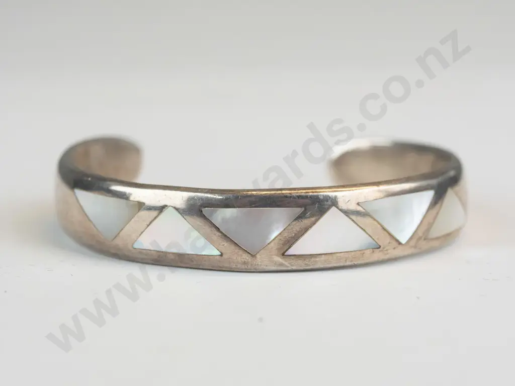 silver/mother of pearl cuff bangle stamped 925 Image 1++